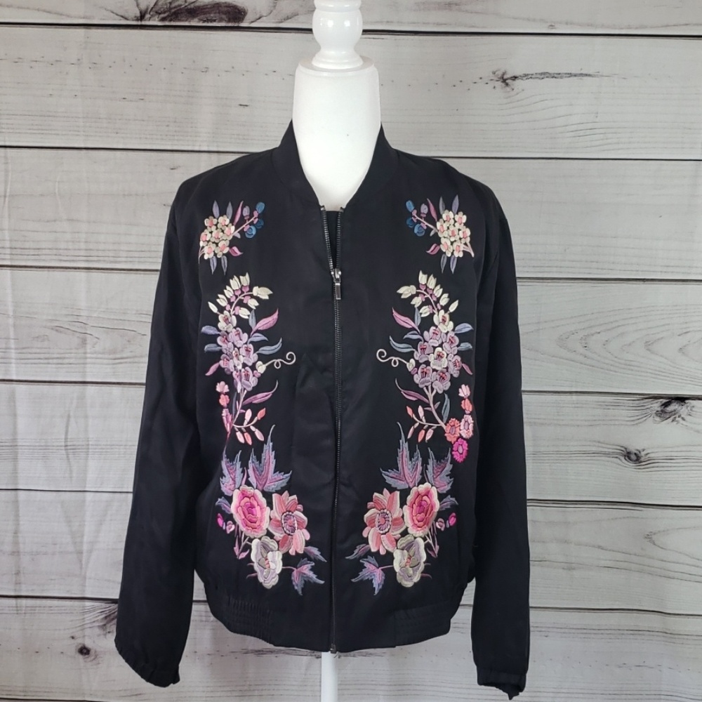 a. moss• L jacket bomber embroidered floral zip up black